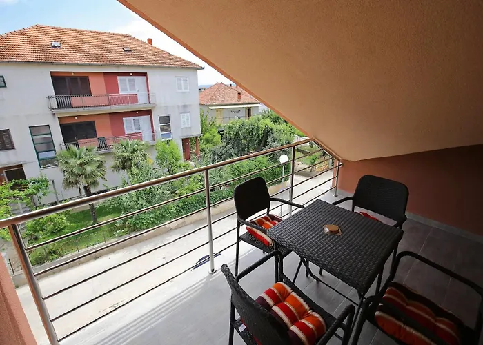 Kapetan - One Bedroom With Terrace Sukošan