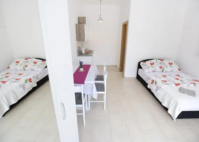 Appartamento Kapetan - One Bedroom With Terrace