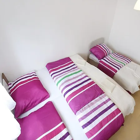 Lägenhet Kapetan - One Bedroom With Terrace