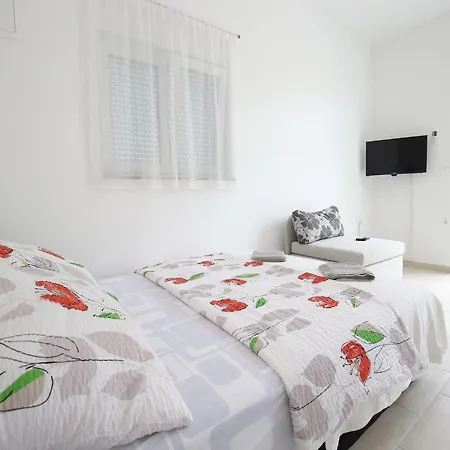 Lägenhet Kapetan - One Bedroom With Terrace *