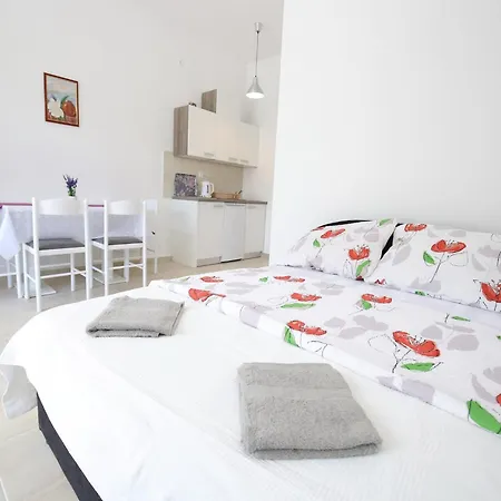 Kapetan - One Bedroom With Terrace Lägenhet *