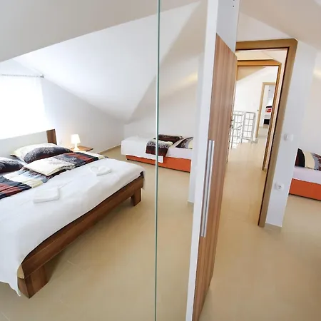 Kapetan - One Bedroom With Terrace Lägenhet *