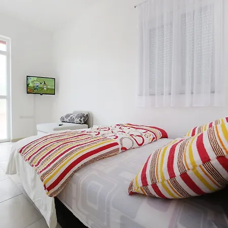 Apartamento Kapetan - One Bedroom With Terrace *