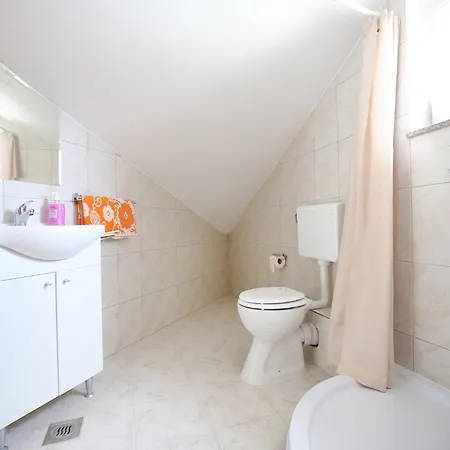 Apartamento Kapetan - One Bedroom With Terrace