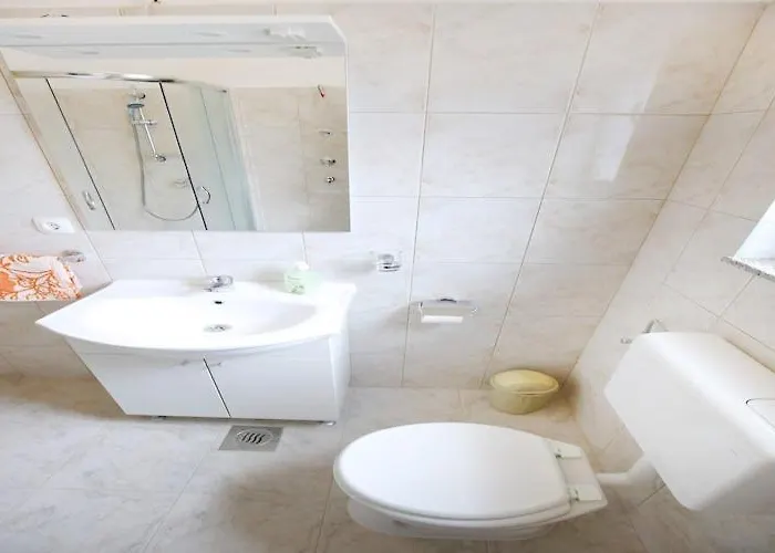 Apartment Kapetan - One Bedroom With Terrace