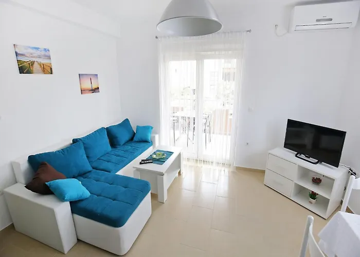 Kapetan - One Bedroom With Terrace Sukošan