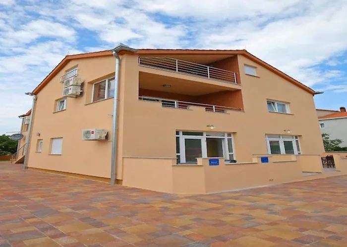 Kapetan - One Bedroom With Terrace Apartment Sukosan