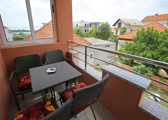 Kapetan - One Bedroom With Terrace