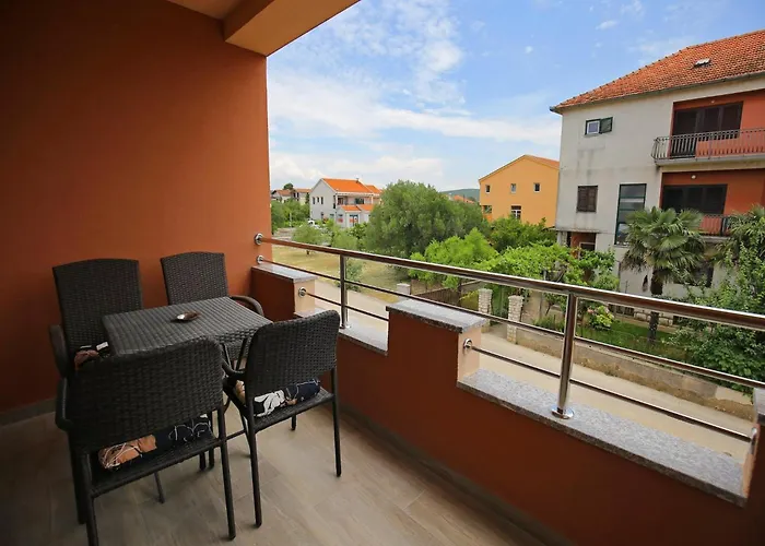 Kapetan - One Bedroom With Terrace Apartment