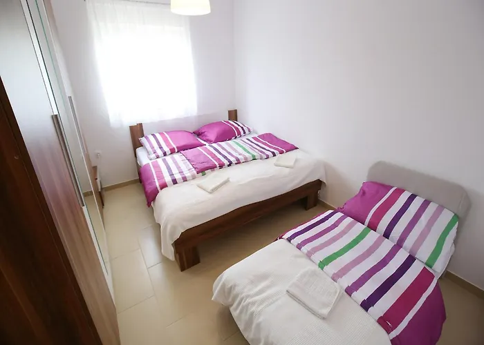 Apartment Kapetan - One Bedroom With Terrace