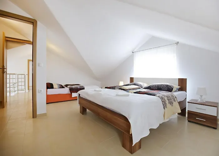 Kapetan - One Bedroom With Terrace